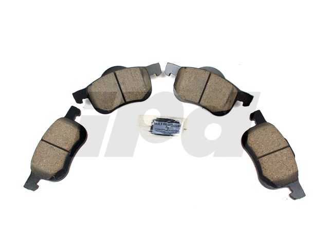 Front Brake Pad Set Ceramic - P2 S60 V70 XC70 S80 for Volvo - Akebono -  EUR794 - 8634921 - 114431