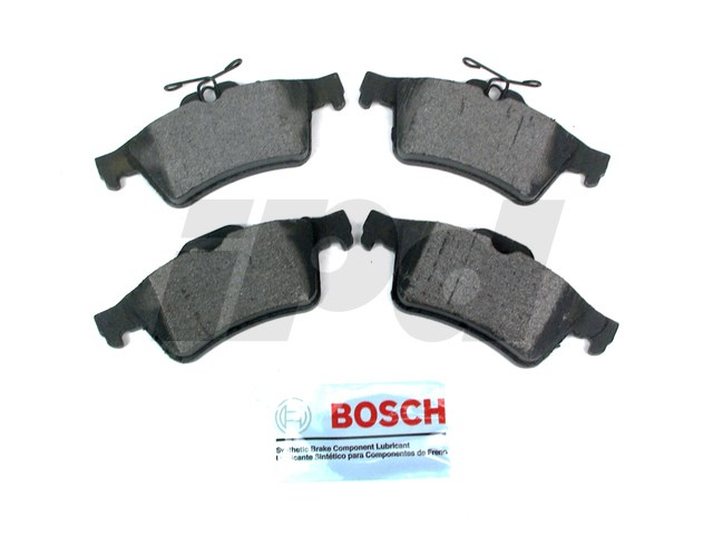 QuietCast Rear Brake Pad Set - P1 S40 V50 C30 C70 - Bosch QuietCast BP1095  - Volvo 32373166