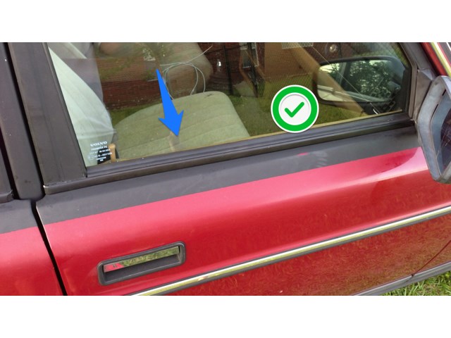 Driver Side Window Scraper