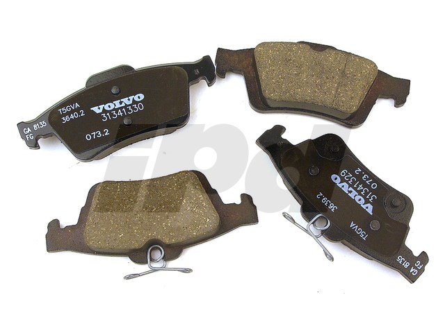 For Volvo C30 S40 V50 C70 Rear Brake Pad Set Bosch 31341331